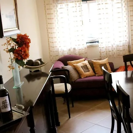 Spacious With Sea View In - 120 M², Fireplace Apartamento