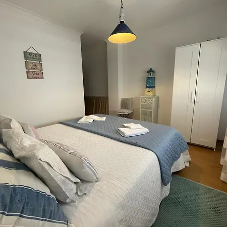 شقة Spacious With Sea View In - 120 M², Fireplace