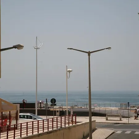 Spacious With Sea View In - 120 M², Fireplace شقة *