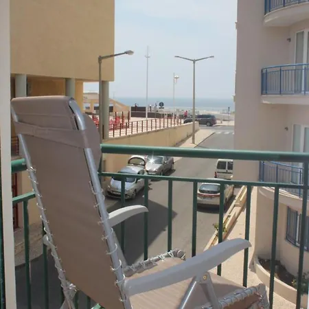 شقة Spacious With Sea View In - 120 M², Fireplace *
